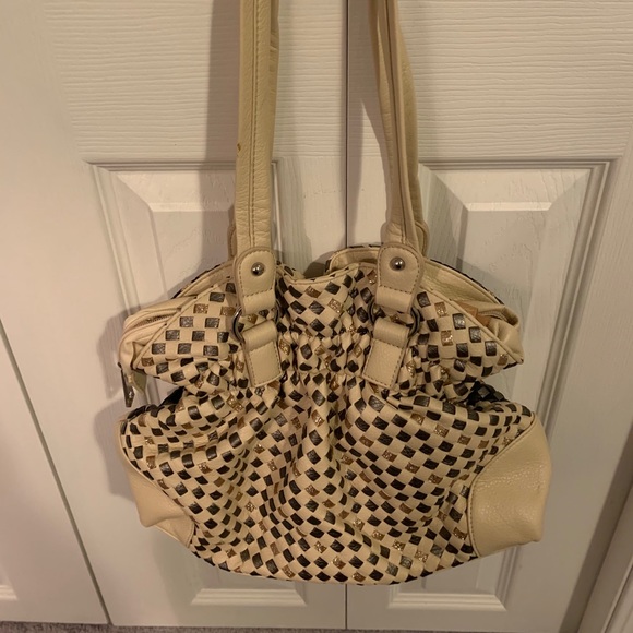 “Veneto New York” Handbag - Picture 3 of 3